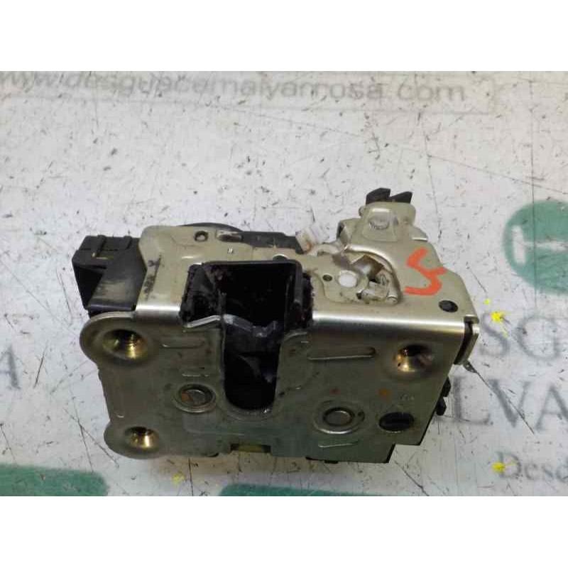 Recambio de cerradura puerta delantera derecha para dacia dokker 1.6 cat referencia OEM IAM 805025267R  