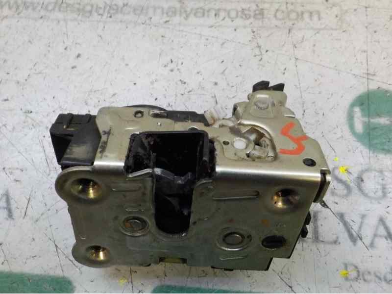 Recambio de cerradura puerta delantera derecha para dacia dokker 1.6 cat referencia OEM IAM 805025267R  