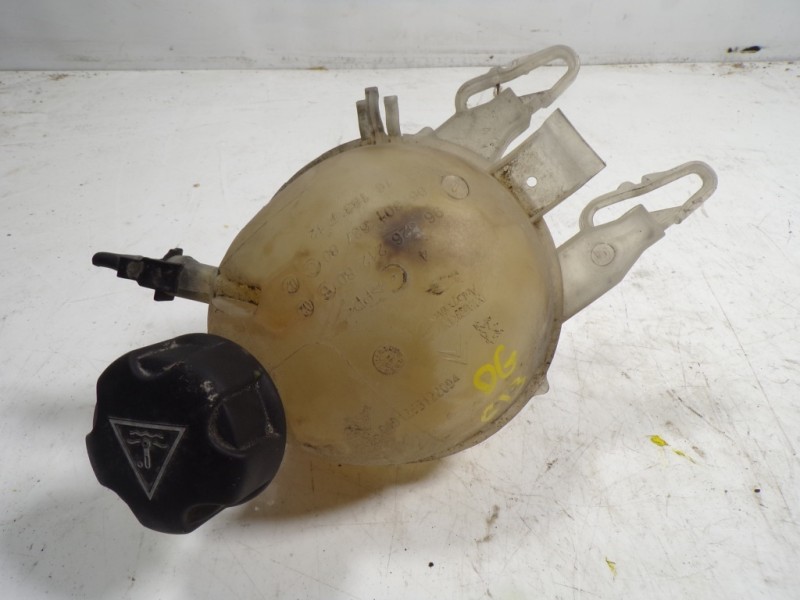 Recambio de deposito expansion para citroën c3 picasso 1.6 hdi fap referencia OEM IAM 9800777280  