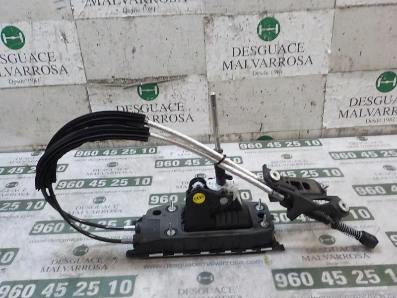 Recambio de palanca cambio para seat leon st (5f8) 1.6 tdi referencia OEM IAM 5Q0711049AP  