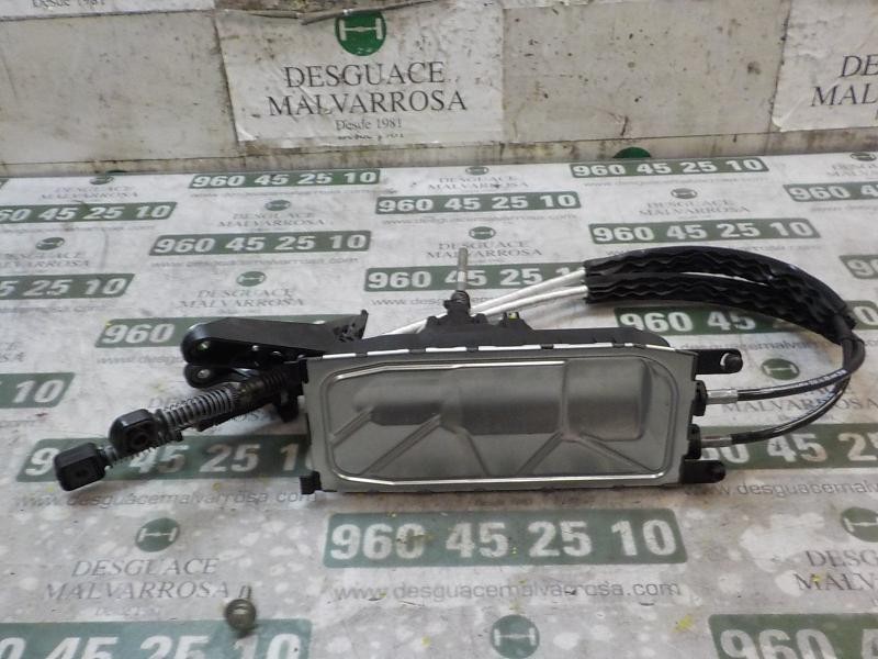 Recambio de palanca cambio para seat leon st (5f8) 1.6 tdi referencia OEM IAM 5Q0711049AP  