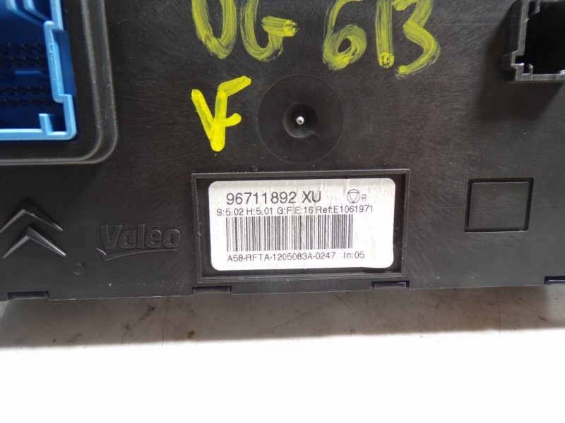 Recambio de mando climatizador para citroën c3 picasso 1.6 hdi fap referencia OEM IAM 6452Q3 96711892XU 