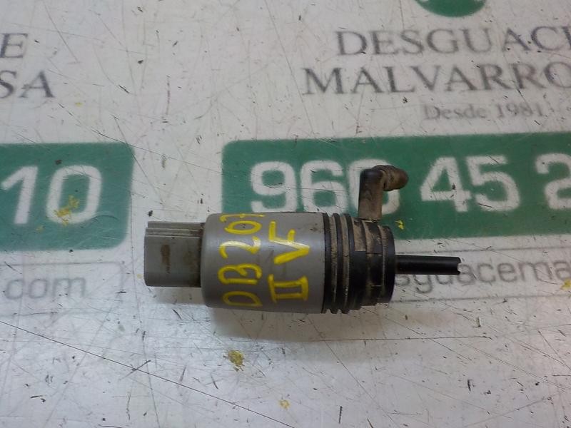 Recambio de bomba limpia para bmw serie 5 touring (e61) 520d referencia OEM IAM 67127302589  