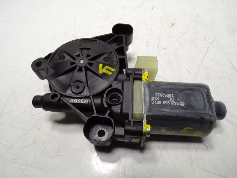 Recambio de motor elevalunas delantero izquierdo para seat leon sportstourer (kl8) style referencia OEM IAM 5Q0959801C 5Q0959801