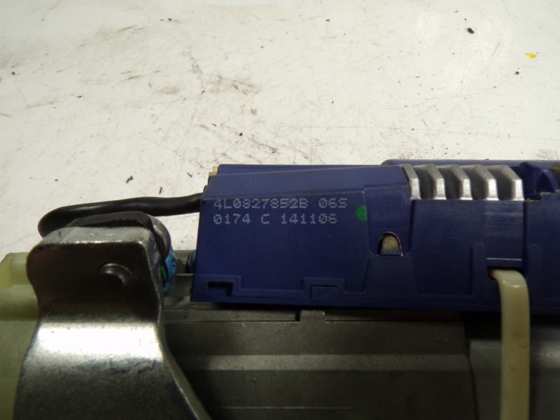 Recambio de modulo electronico para audi q7 (4l) 3.0 v6 24v tdi referencia OEM IAM 4L0827852C 4L0827852B 