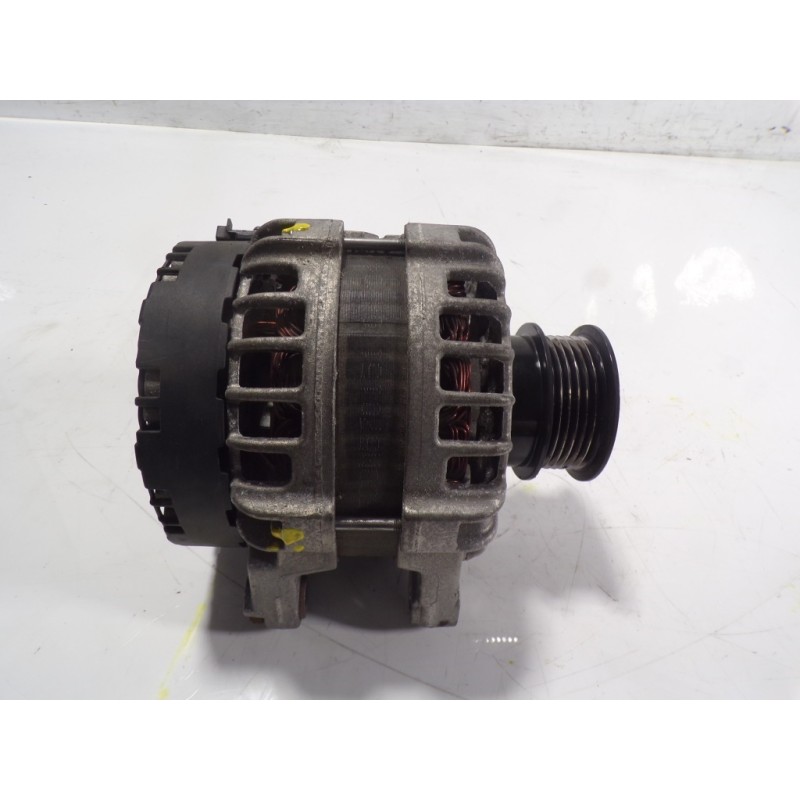 Recambio de alternador para volvo v40 2.0 diesel cat referencia OEM IAM 36012474 31419101 0125711042