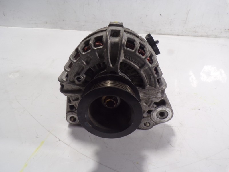 Recambio de alternador para volvo v40 2.0 diesel cat referencia OEM IAM 36012474 31419101 0125711042