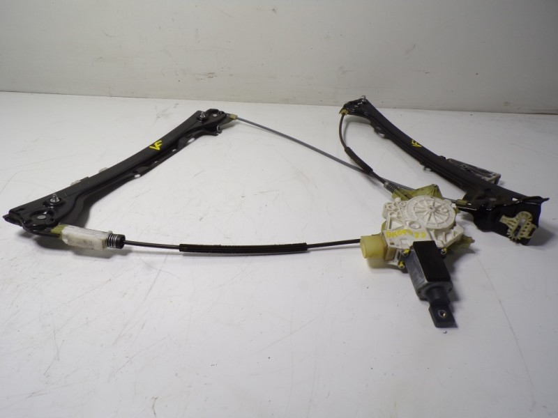 Recambio de elevalunas delantero derecho para bmw serie 3 cabrio (e93) 320i referencia OEM IAM 51337193456 0130822403 