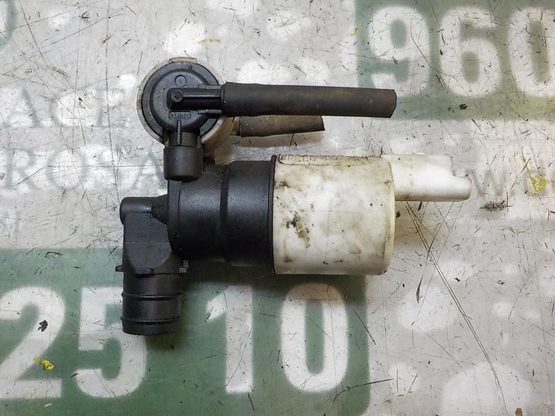 Recambio de bomba limpia para peugeot 308 1.6 16v hdi referencia OEM IAM 643475  