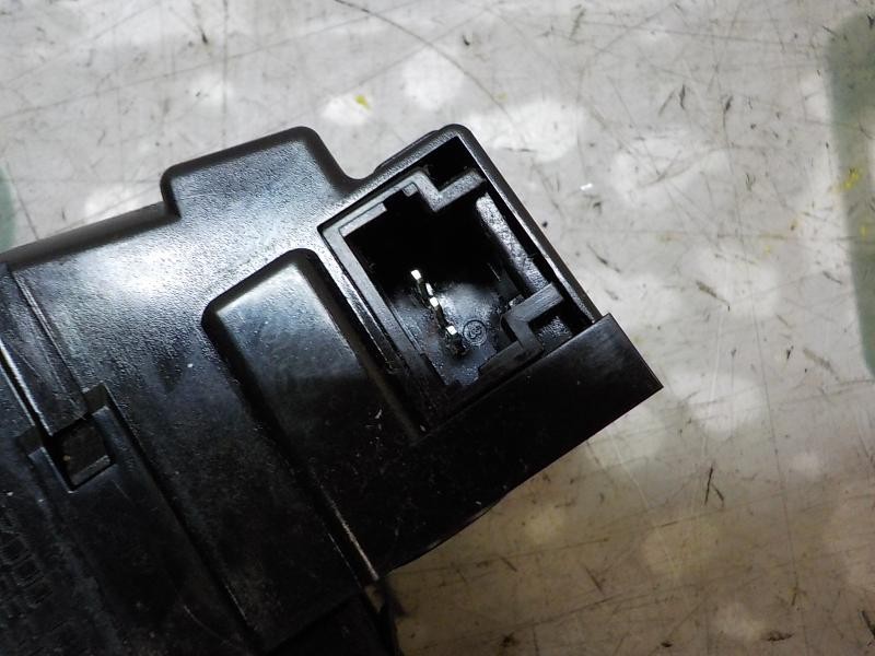 Recambio de cerradura maletero / porton para peugeot 308 1.6 16v hdi referencia OEM IAM 8719G7  