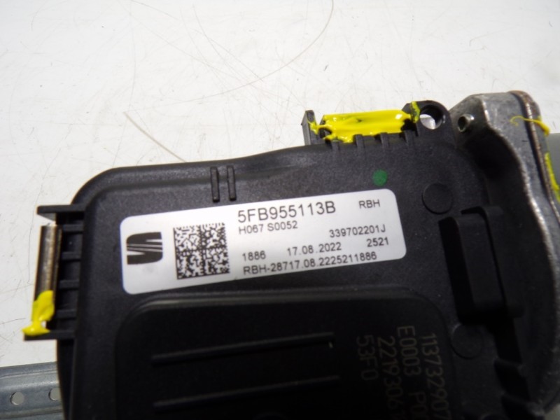 Recambio de motor limpia delantero para seat leon sportstourer (kl8) style referencia OEM IAM 5FB955023B 339702201J 