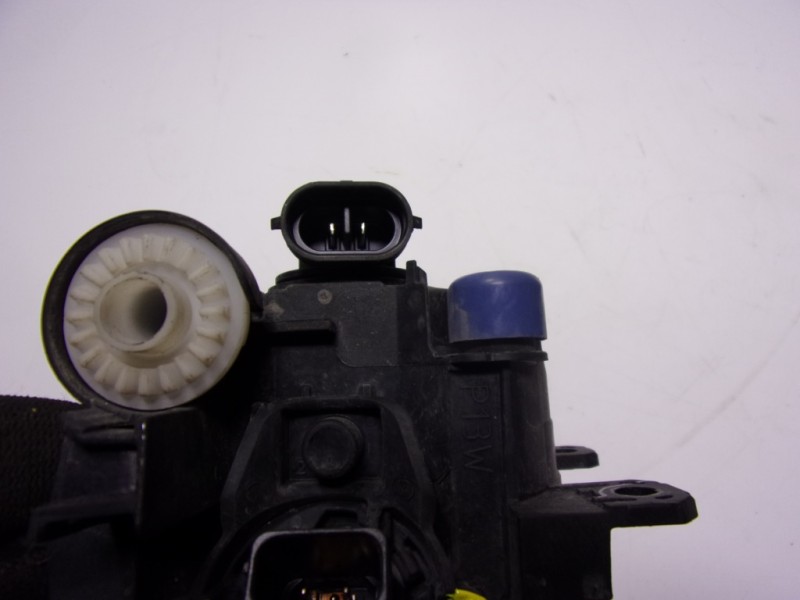 Recambio de faro antiniebla izquierdo para ford ka+ 1.2 ti-vct cat referencia OEM IAM   