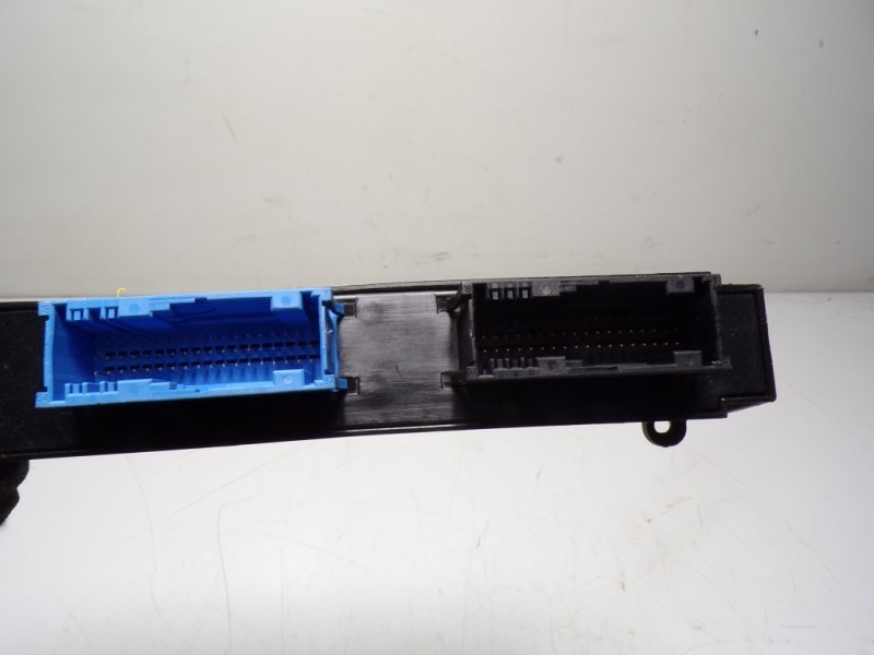Recambio de modulo electronico para bmw serie 3 cabrio (e93) 320i referencia OEM IAM 61359364819 532401023 3743003233