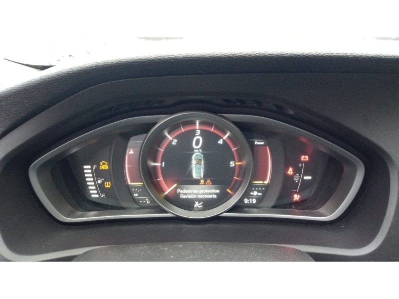 Recambio de cuadro instrumentos para volvo v40 2.0 diesel cat referencia OEM IAM 36010381 31687373 0652309