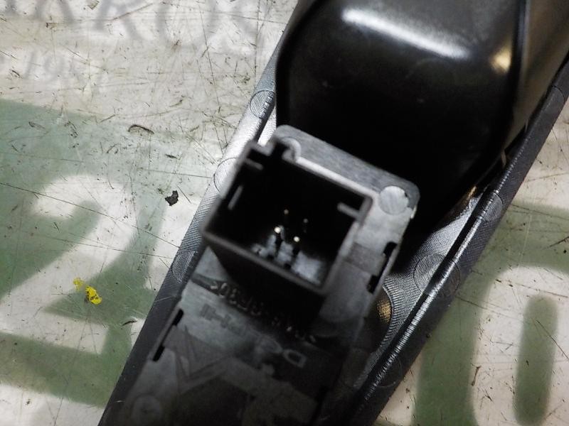 Recambio de mando elevalunas trasero izquierdo para peugeot 308 1.6 16v hdi referencia OEM IAM 649031  