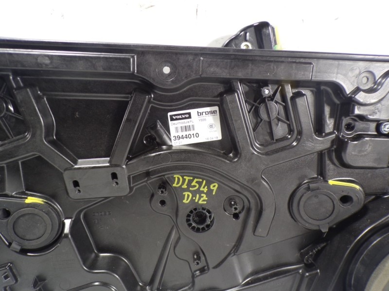 Recambio de elevalunas delantero izquierdo para volvo v40 2.0 diesel cat referencia OEM IAM 31301555 3944010 