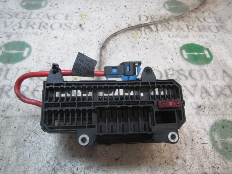 Recambio de caja reles / fusibles para bmw serie 7 (e65/e66) 730d referencia OEM IAM 61136900583  