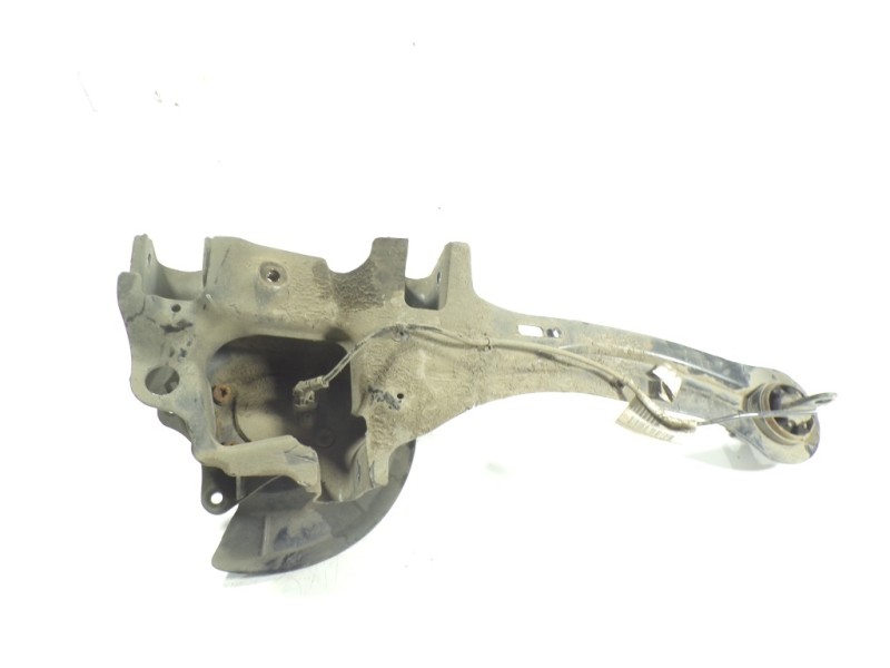 Recambio de mangueta trasera derecha para volvo v40 2.0 diesel cat referencia OEM IAM 31360695  