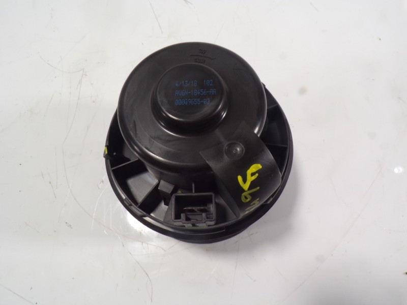 Recambio de motor calefaccion para volvo v40 2.0 diesel cat referencia OEM IAM 31369448 AV6N18456AA AV6N18456AA