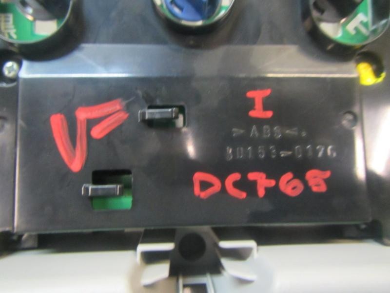 Recambio de piloto interior para lexus is200 (ds2/is2) 2.2 d-cat referencia OEM IAM 8126053022B0  