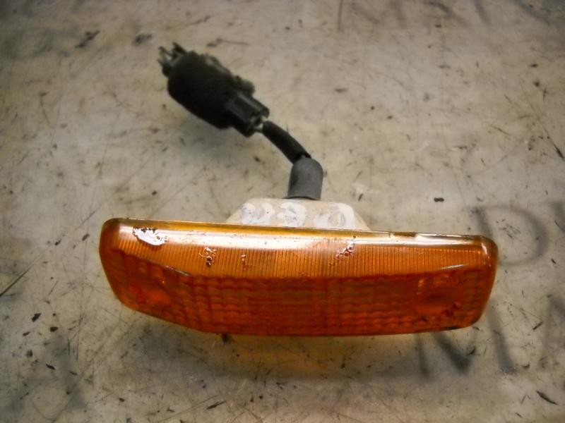 Recambio de piloto lateral derecho para ssangyong musso 2.9 tdi grand lux referencia OEM IAM   