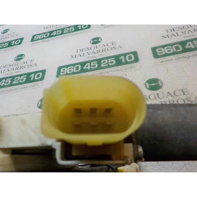 Recambio de elevalunas delantero derecho para bmw serie 3 berlina (e90) 2.0 turbodiesel cat referencia OEM IAM 51337140588  