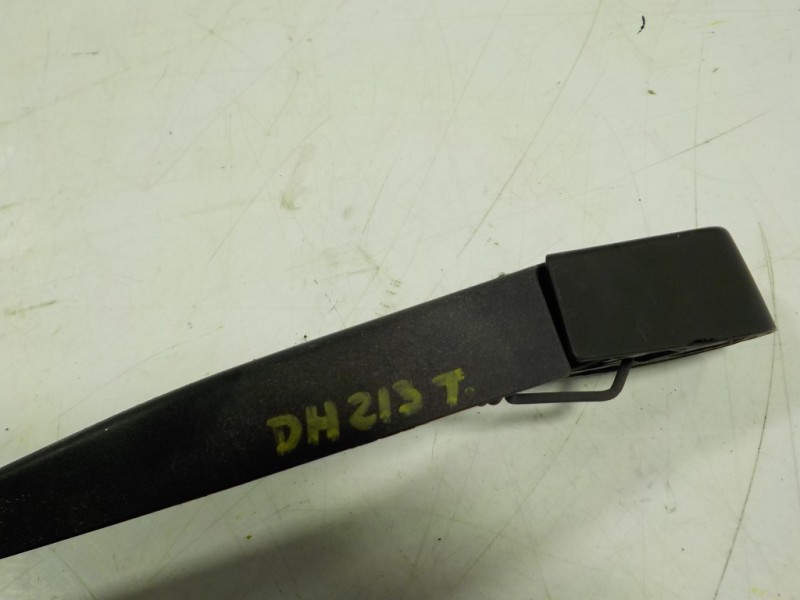 Recambio de brazo limpia trasero para bmw serie 1 lim. (f21) 2.0 turbodiesel referencia OEM IAM 61617241985  