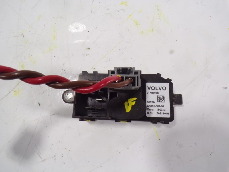 Recambio de resistencia calefaccion para volvo v40 2.0 diesel cat referencia OEM IAM 31436958 31436958 A600500401