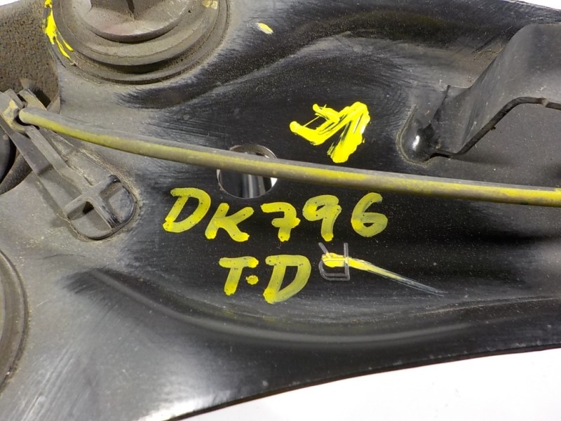 Recambio de mangueta trasera derecha para lexus ct 200h referencia OEM IAM 4230412240  