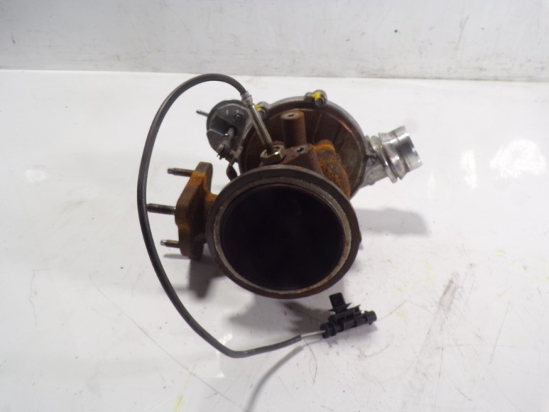 Recambio de turbocompresor para volvo v40 2.0 diesel cat referencia OEM IAM 36003201 31380130 VCM01614Y