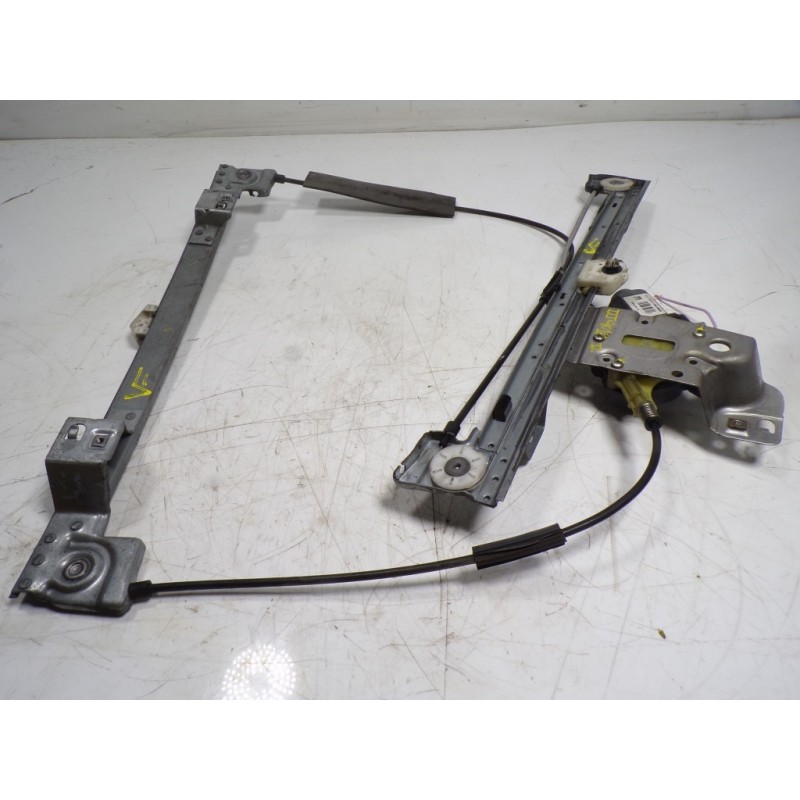 Recambio de elevalunas delantero derecho para renault kangoo 1.5 dci diesel cat referencia OEM IAM 807209565R 402086A 