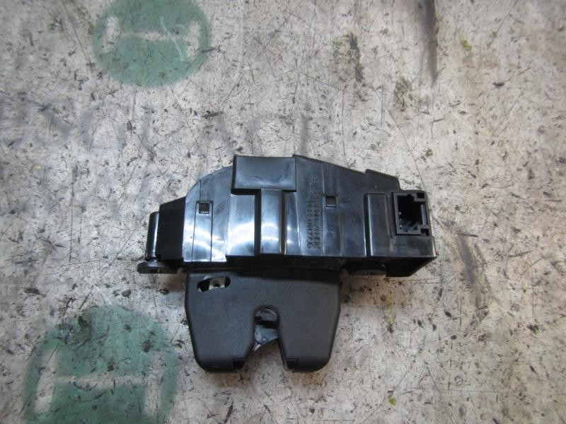 Recambio de cerradura maletero / porton para peugeot 308 confort referencia OEM IAM 8719C5  