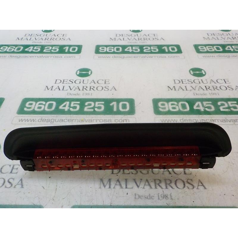 Recambio de piloto trasero central para bmw serie 3 berlina (e90) 2.0 turbodiesel cat referencia OEM IAM 63257145519  