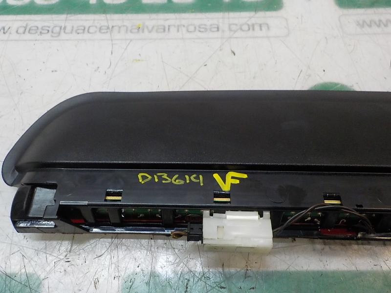 Recambio de piloto trasero central para bmw serie 3 berlina (e90) 2.0 turbodiesel cat referencia OEM IAM 63257145519  