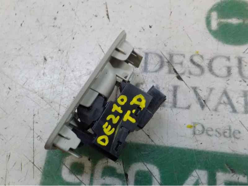 Recambio de mando elevalunas trasero derecho para volvo v40 2.0 diesel cat referencia OEM IAM 31394840 31334569 
