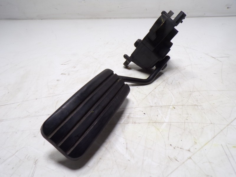 Recambio de potenciometro pedal para renault kangoo 1.5 dci diesel cat referencia OEM IAM 8200436864 8200436864 