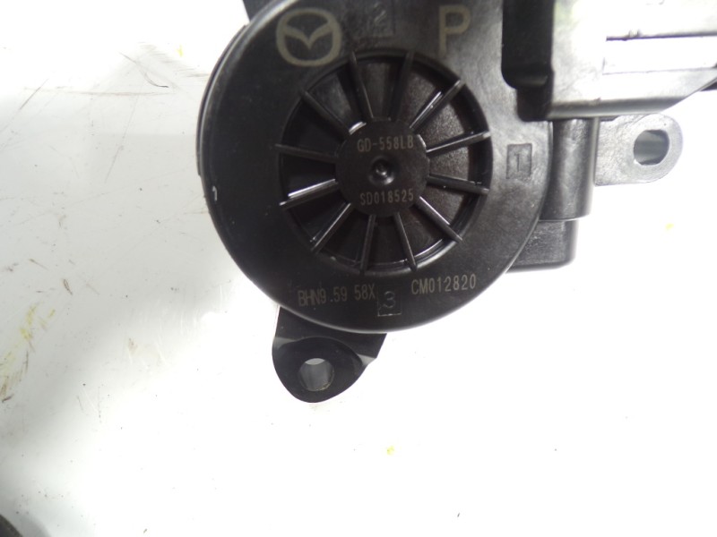 Recambio de motor elevalunas delantero izquierdo para mazda cx-3 2.0 16v cat referencia OEM IAM   