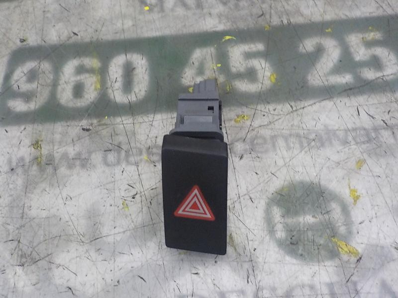 Recambio de warning para toyota verso 1.6 16v cat referencia OEM IAM 843320F061  