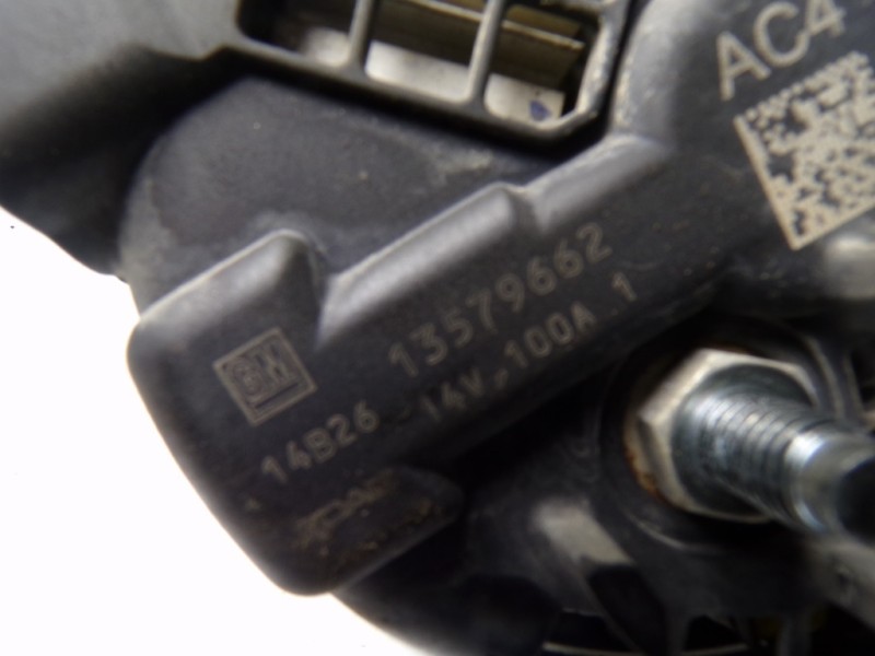 Recambio de alternador para opel astra j lim. 1.7 16v cdti referencia OEM IAM 13579662 13579662 