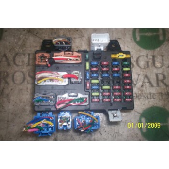 CAJA RELES / FUSIBLES 911981C010 911981C010 