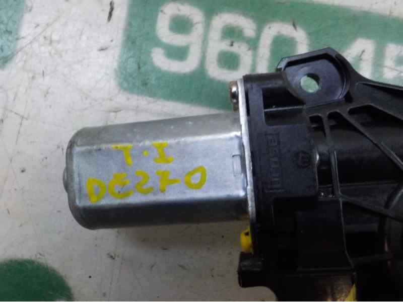 Recambio de motor elevalunas trasero izquierdo para volvo v40 2.0 diesel cat referencia OEM IAM 31378400 C1754410 C1754410