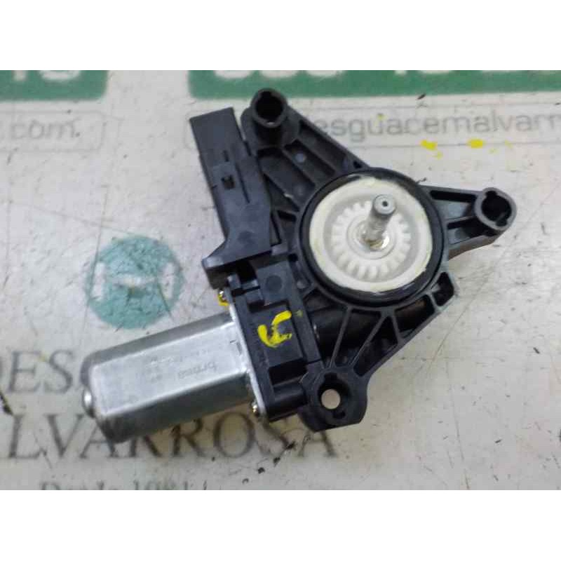 Recambio de motor elevalunas trasero izquierdo para volvo v40 2.0 diesel cat referencia OEM IAM 31378400 C1754410 C1754410