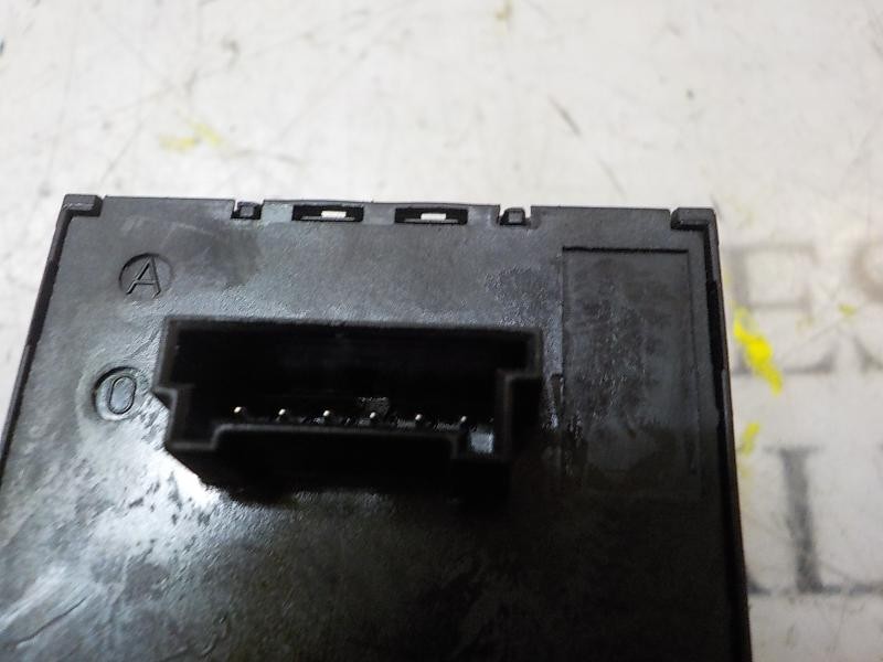 Recambio de warning para bmw serie 3 berlina (e90) 2.0 turbodiesel cat referencia OEM IAM 61319196714 913242101 549549533