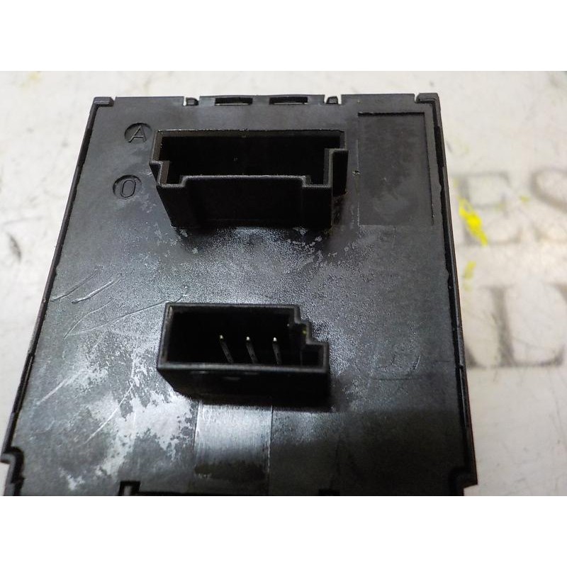 Recambio de warning para bmw serie 3 berlina (e90) 2.0 turbodiesel cat referencia OEM IAM 61319196714 913242101 549549533