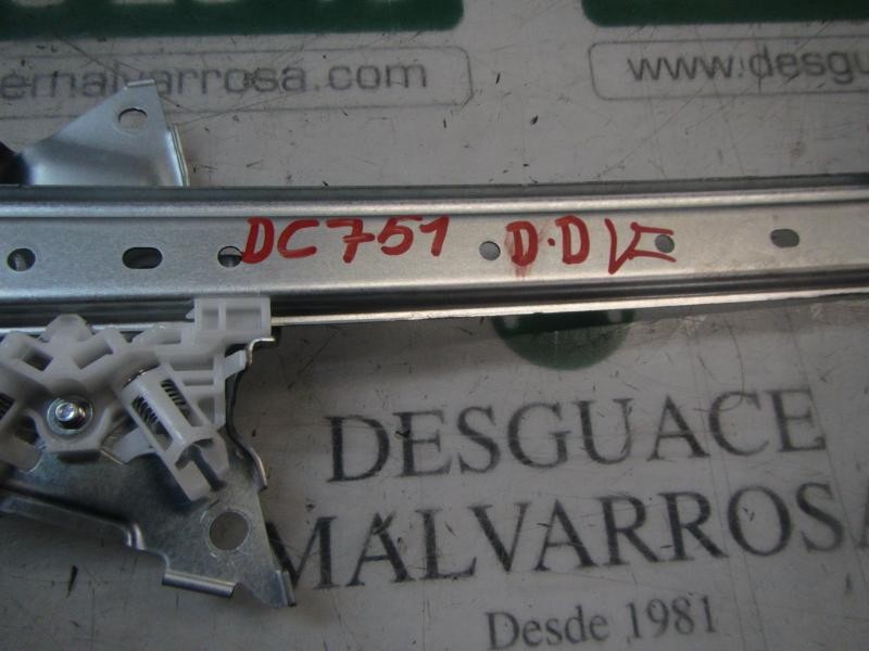 Recambio de elevalunas delantero derecho para toyota rav4 hybrid fwd referencia OEM IAM 6980142070  