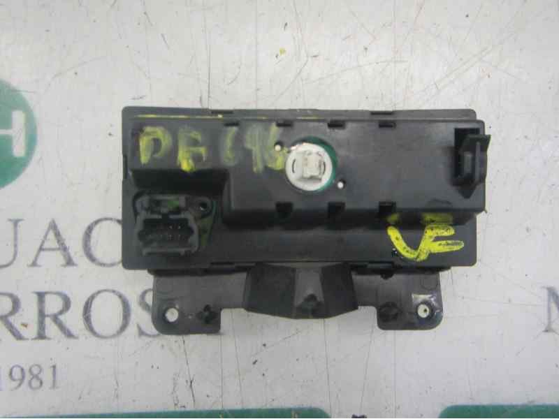 Recambio de pantalla multifuncion para peugeot 206 berlina 1.9 diesel referencia OEM IAM   