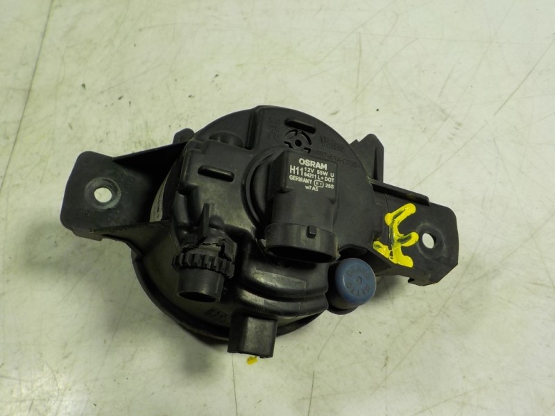 Recambio de faro antiniebla derecho para nissan qashqai (j10) 1.6 16v cat referencia OEM IAM B6A508990A  