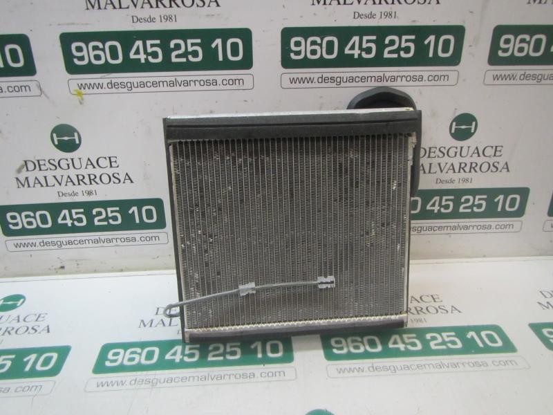 Recambio de evaporador aire acondicionado para toyota rav4 hybrid fwd referencia OEM IAM 8850133390  