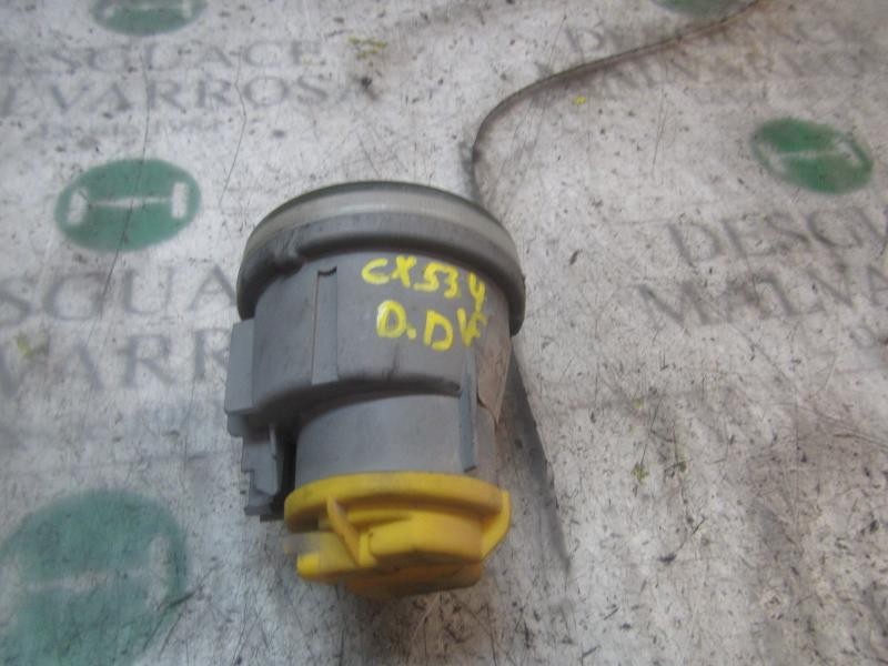 Recambio de faro antiniebla derecho para citroën c3 1.4 sx referencia OEM IAM   