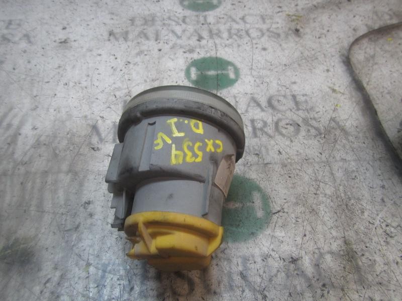 Recambio de faro antiniebla izquierdo para citroën c3 1.4 sx referencia OEM IAM   